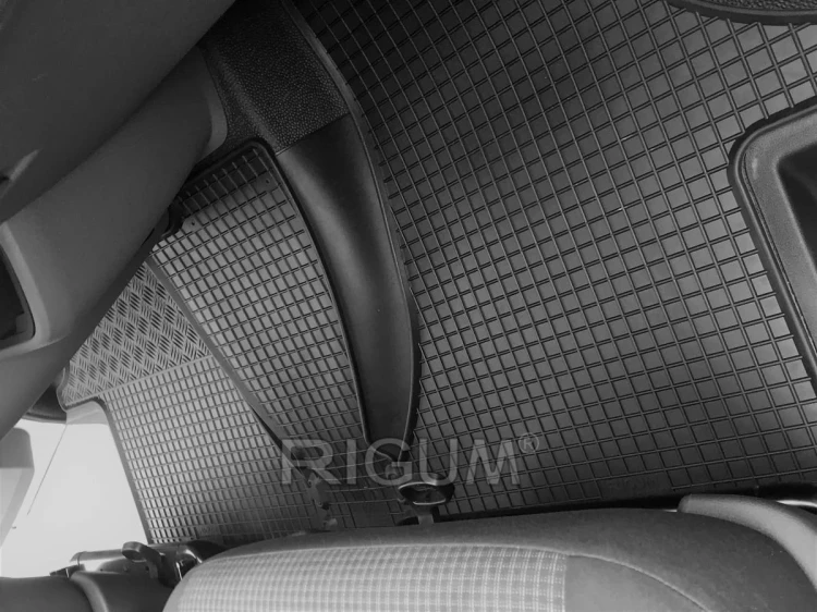 ef608fcf67b6016bbe16e03eb211cb75.jpg
